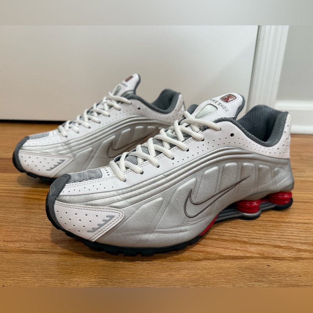 Nike shox r4 red comet 2019 Sz 10